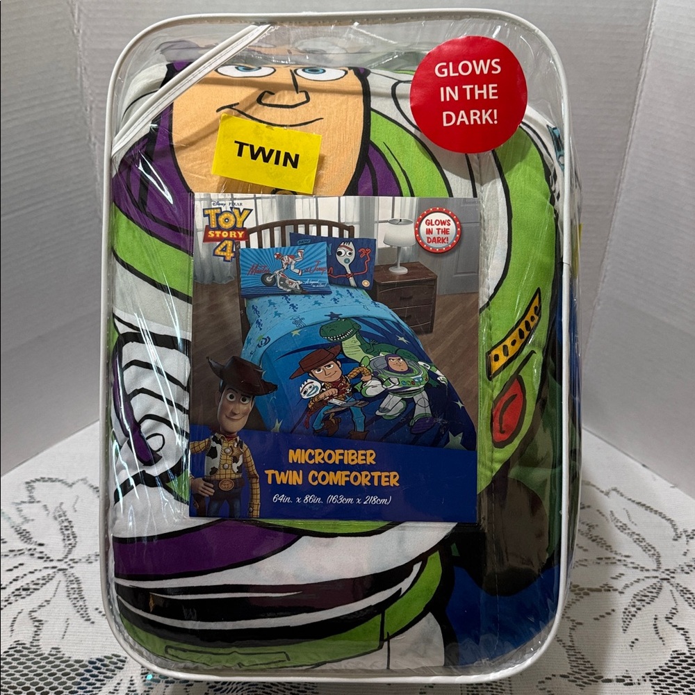 Toy Story 4 Microfiber Twin Comforter Glows in the Dark Woody Forky Buzz Rex